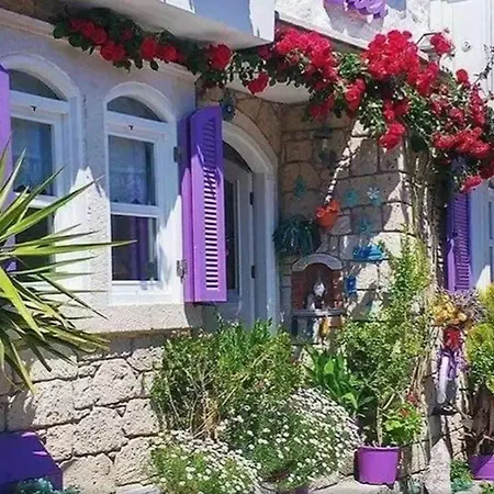 Ciftekuyu Hotel 5*